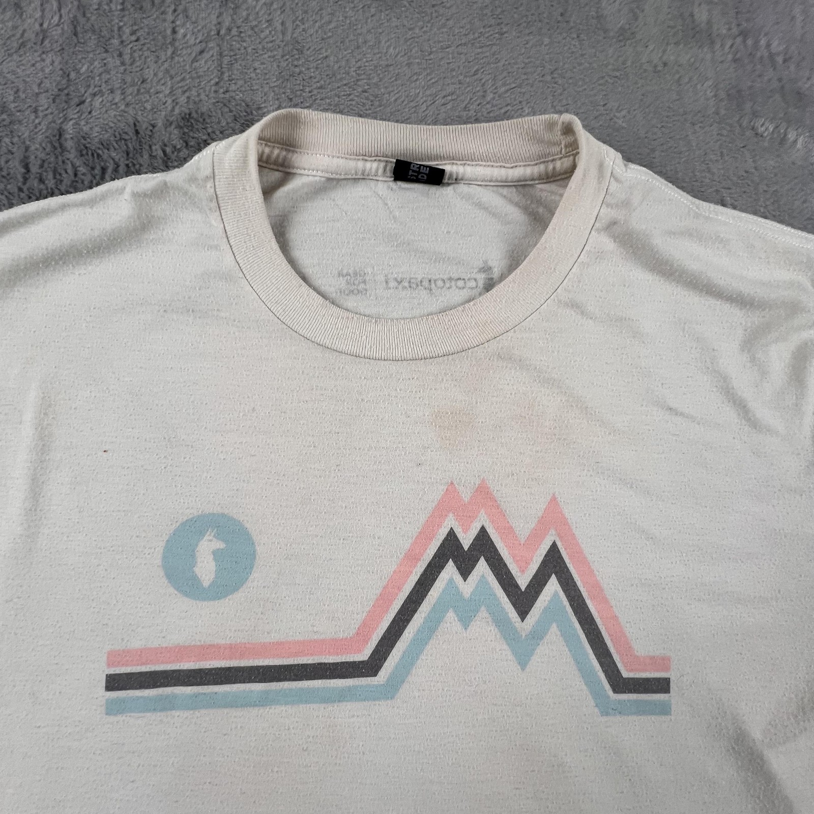 Cotopaxi Shirt Mens Medium White Mountain Graphic Tri-Blend Gear For Good Tee gallery