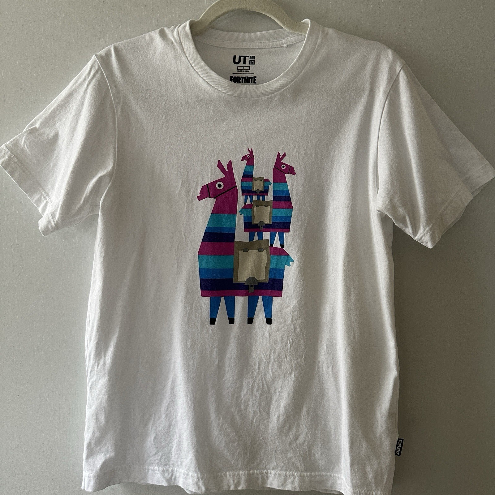 Fortnite Uniqlo UT Llama Supply Drop Graphic T-Shirt Size S