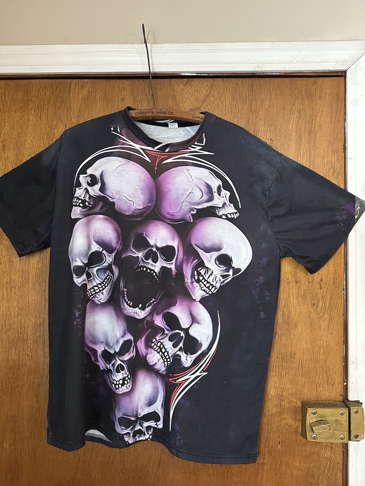 Skulls Shirt Black Purple Grunge Goth Graphic Horror Tee Shirt XL Men’s Woman’s gallery