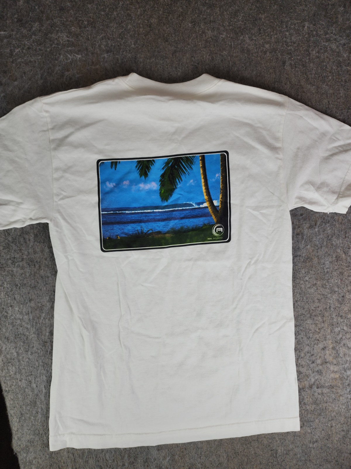 Aaron Chang Surfing T Shirt Size Small NWT Indonesia gallery