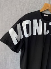 Moncler T shirt Bold Logo Tee Black Size (L)