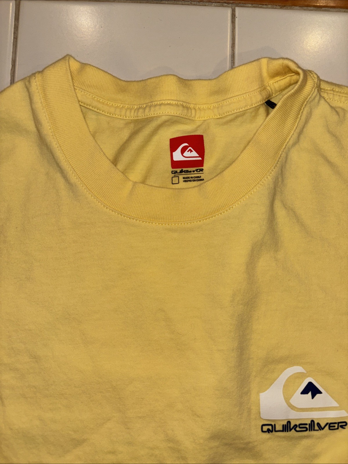 Quicksilver Men’s T Shirt Short sleeve, Pale Yellow Sz Med Summer Vibes!*EUC!! gallery