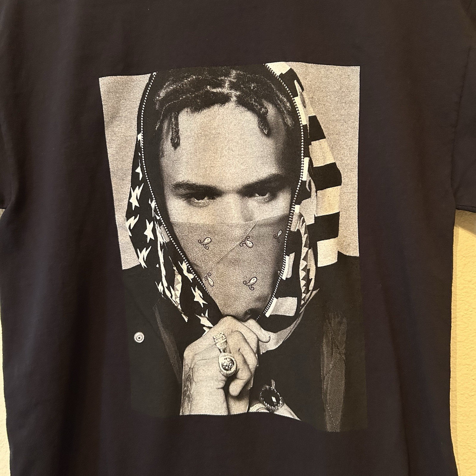 Black Pyramid Chris Brown Bandana Shirt Medium Paisley Breezy R&B Music BG27 gallery