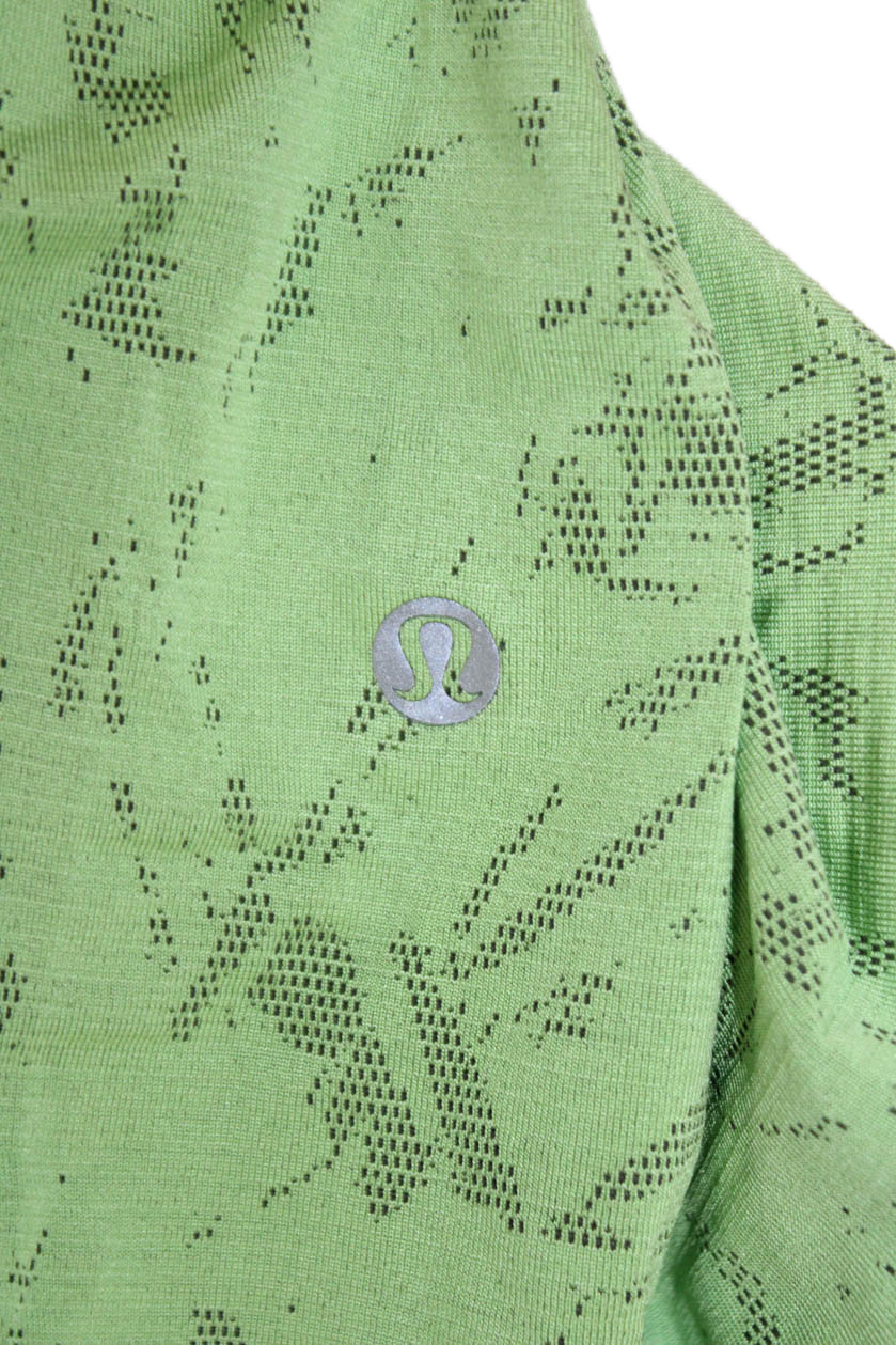 Lululemon Mens Green Crew Neck Short Sleeve Nylon Blend T-Shirt Size L gallery