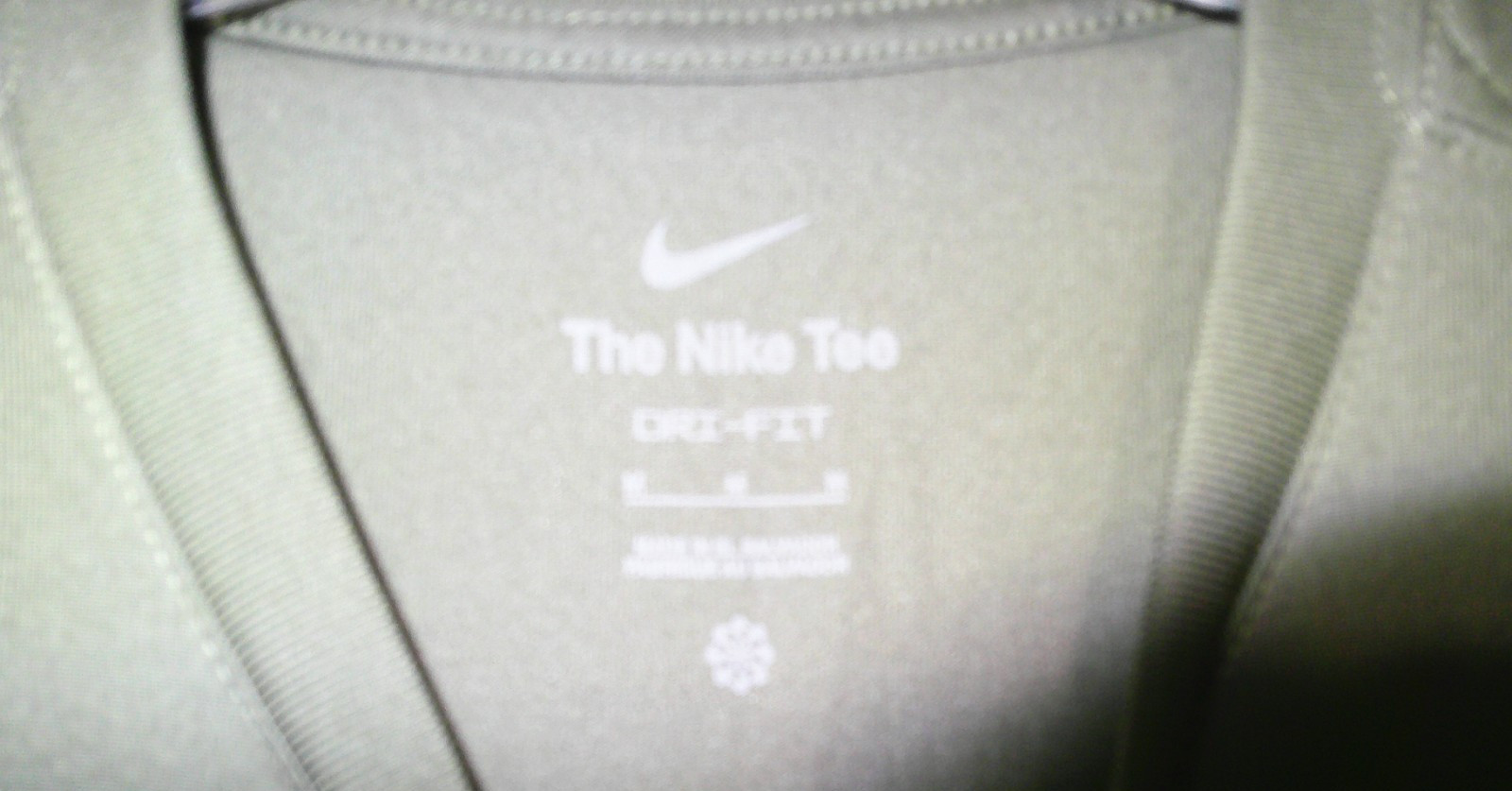 NIKE DRI-FIT 'THE NIKE TEE' Short Sleeve ACTIVE T SHIRT , SIZE M #T546-7 gallery