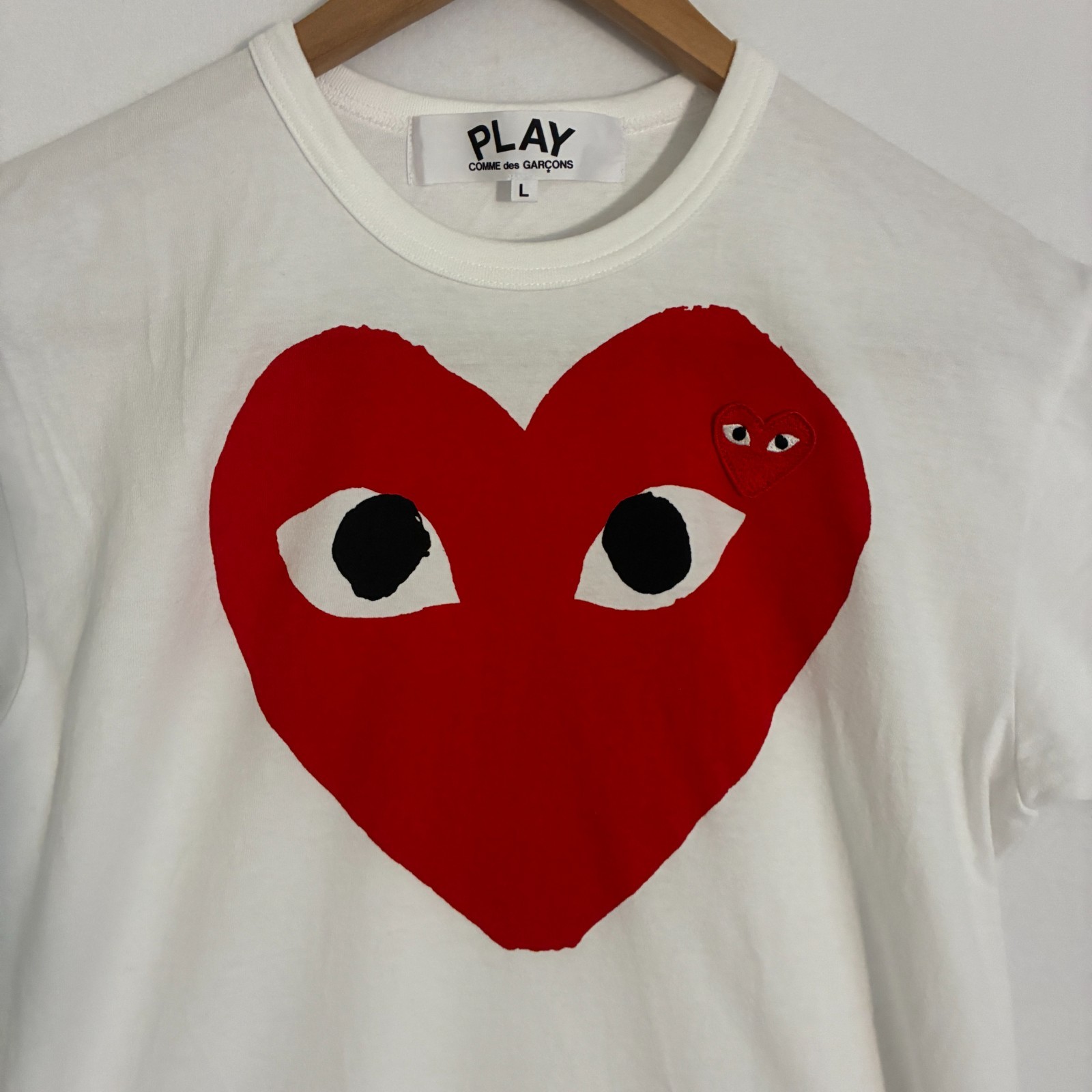 Comme Des Garcons Play Shirt Mens Size L Heart Logo Japan Graphic Tee AZ-T026 gallery