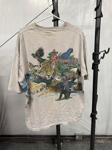Vintage 1994 Endangered Species of the World Graphic Tee Single Stitch Nature gallery