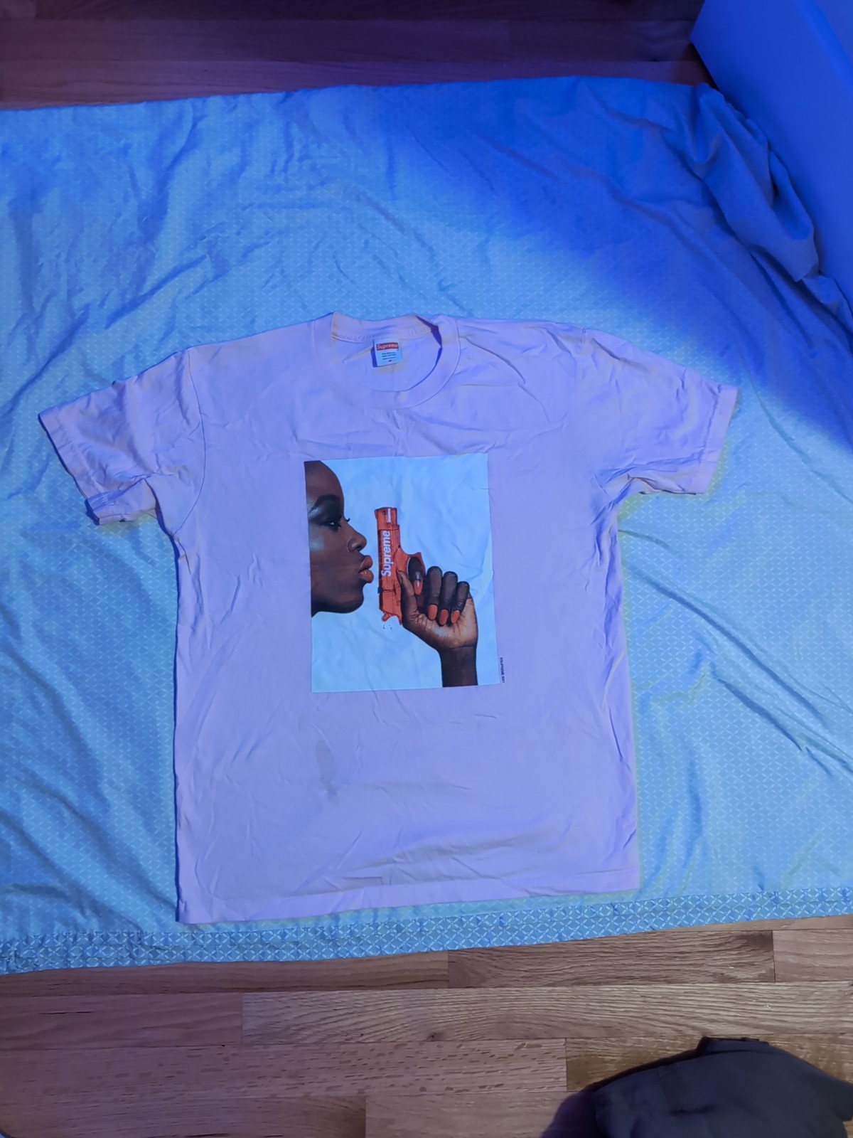 Supreme Water Pistol Tee 2021 Pink Red Size Medium M