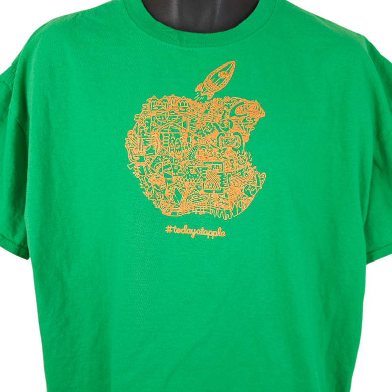 Apple Store T Shirt Mens Size 2XL Green Today At Apple Tech Computing gallery