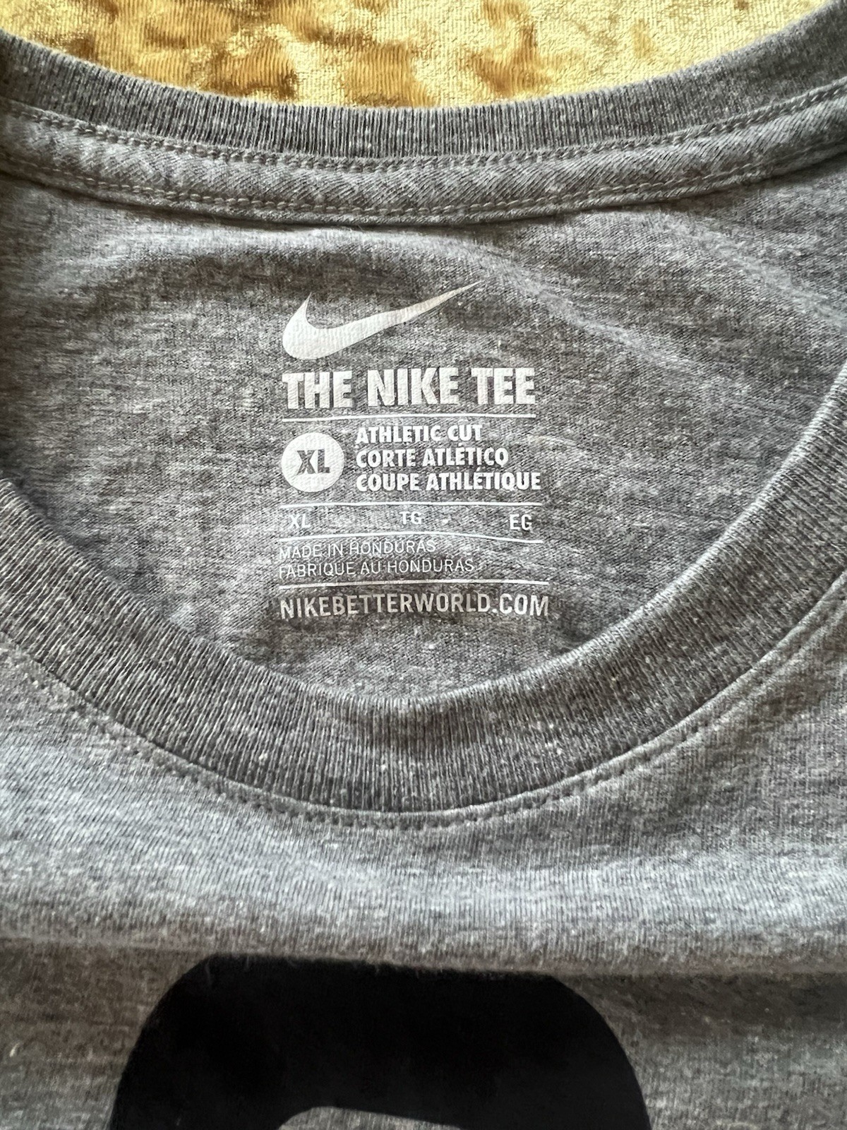 Nike The Nike Tee Men's Athletic Fit Gray Graphic Print Crew Neck XL 891949-063 gallery
