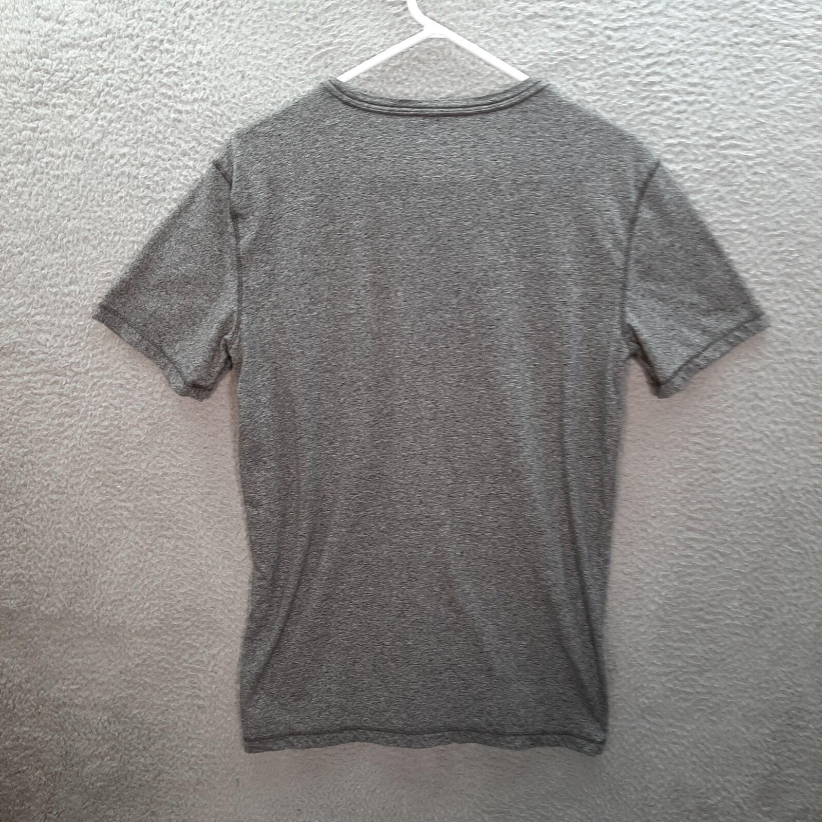 American Eagle Shirt Mens Medium Tall Gray Heather V Neck Preppy Workwear Casual gallery
