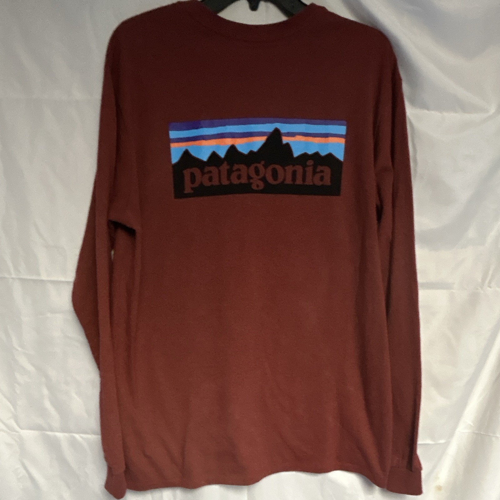 Patagonia Responsibili-Tee Men’s L Red Long Sleeve Graphic T-Shirt gallery