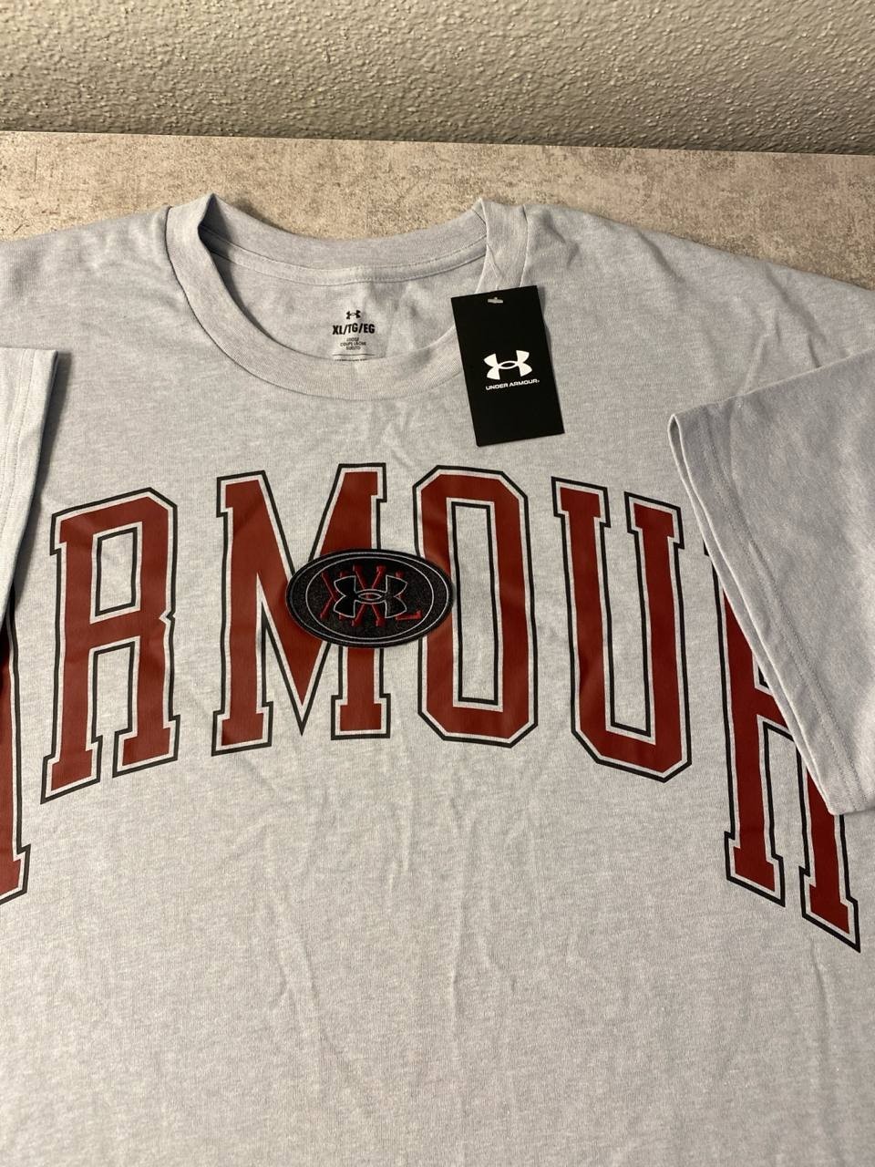 Under Armour Men’s XL Gray Graphic T-Shirt NWT New With Tags gallery