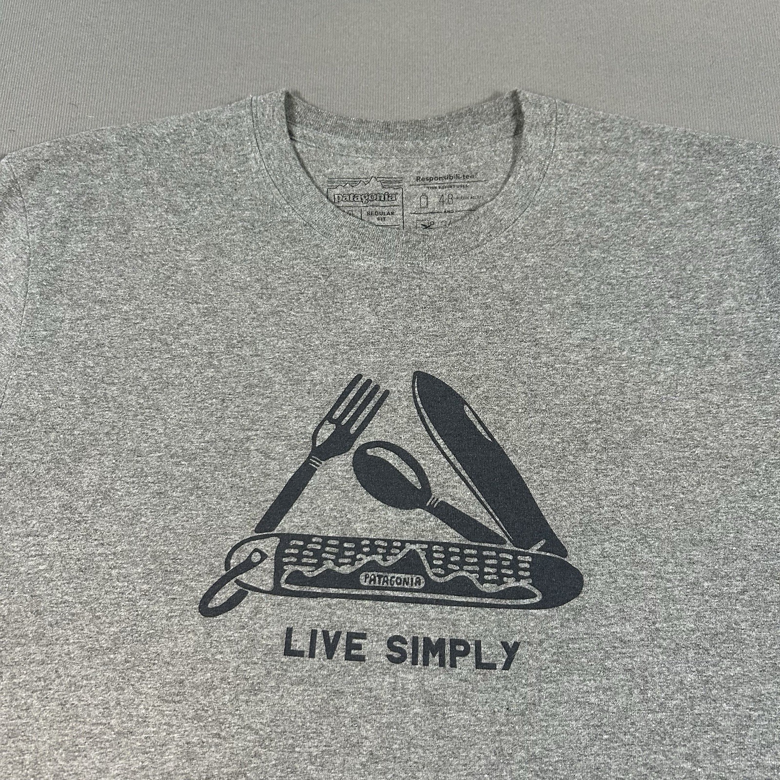Patagonia Shirt Mens Medium Gray Long Sleeve Live Simply Responsibili Tee gallery