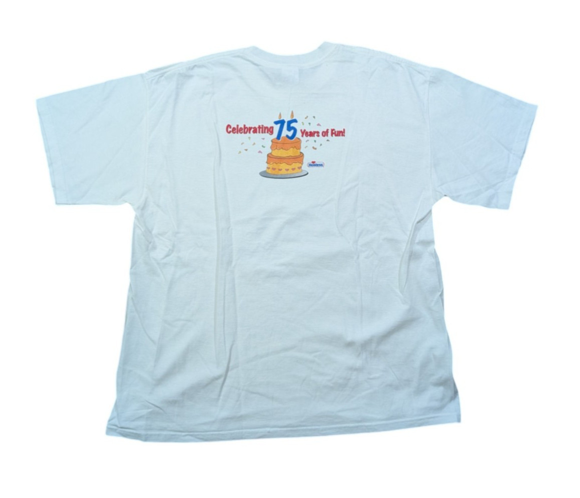 Vintage Y2K Hostess Twinkies Birthday Twinkie the Kid T-Shirt 2000 75th Size XL