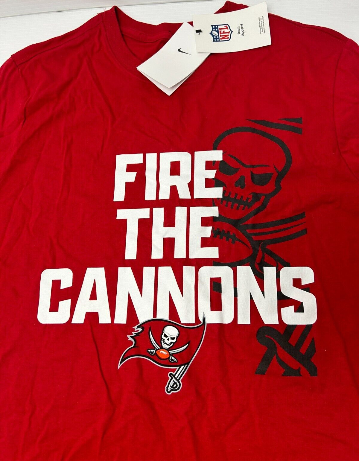 The Nike Tee Tampa Bay Buccaneers Fire The Cannons Red T-Shirt Mens Size Large gallery