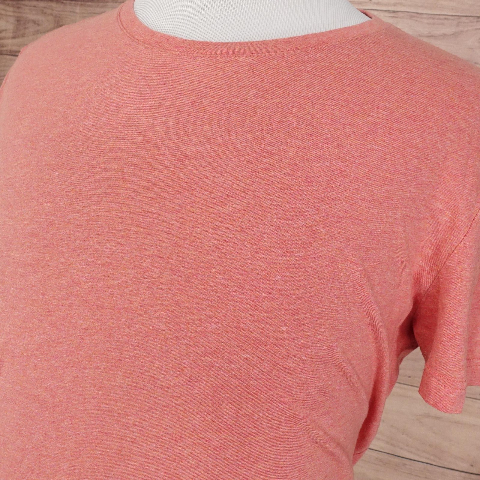 Banana Republic Shirt Mens Large Heather Coral Soft Wash Organic Cotton Crewneck gallery