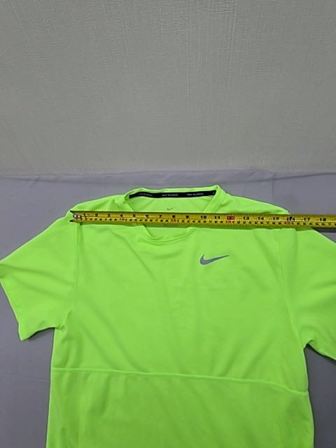 Nike Mens Green Dri-FIT Short Sleeve T-Shirt Regular Polyester Crewneck gallery