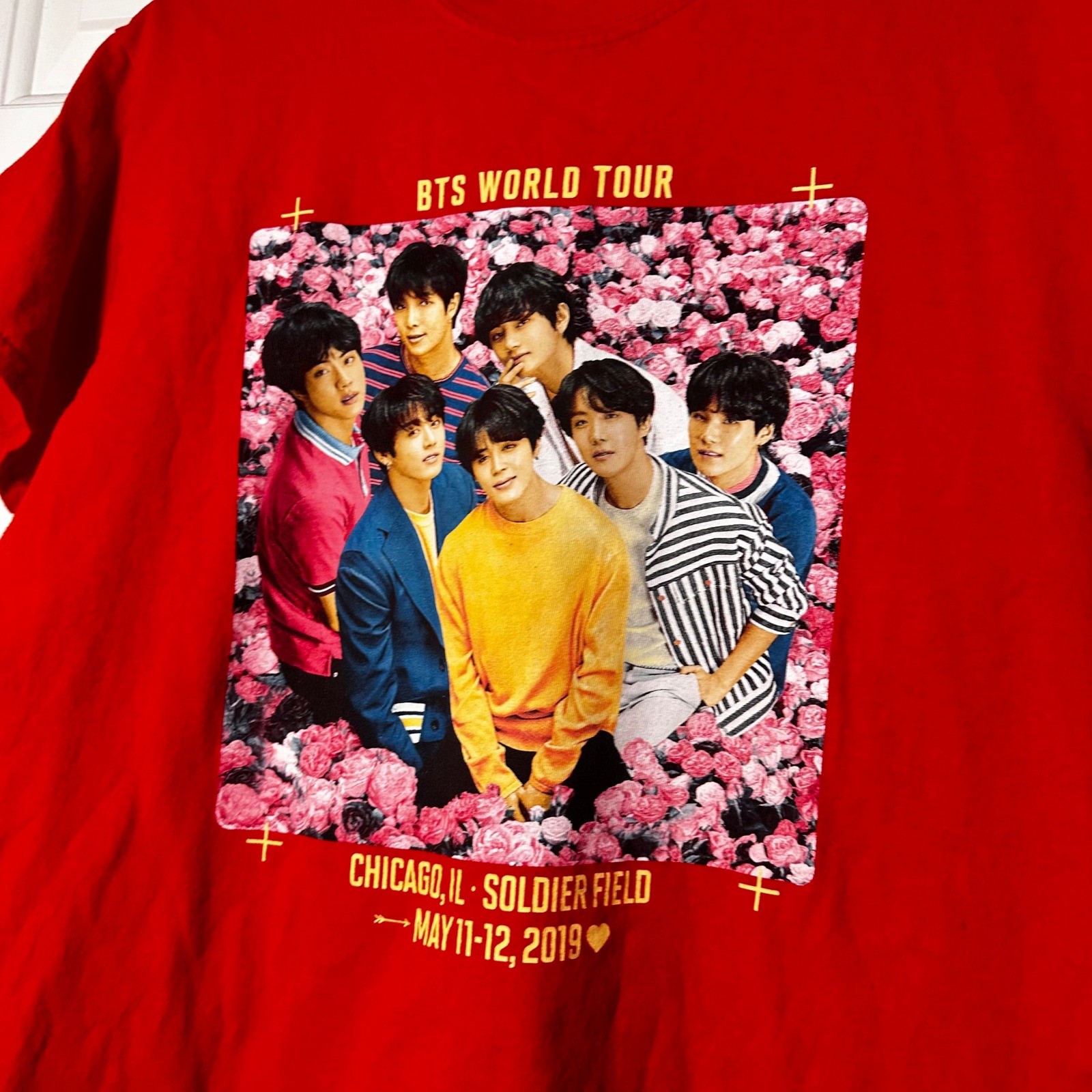 BTS World Tour 2019 Chicago Soldier Field Concert T-Shirt Red Mens Medium K-Pop gallery