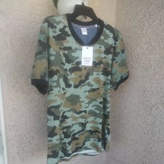 AUTHENTIC”REVERSE THREADS” CHAMP MEN’S CAMO SHORT SLEEVE KNIT TOP SIZE LARGE