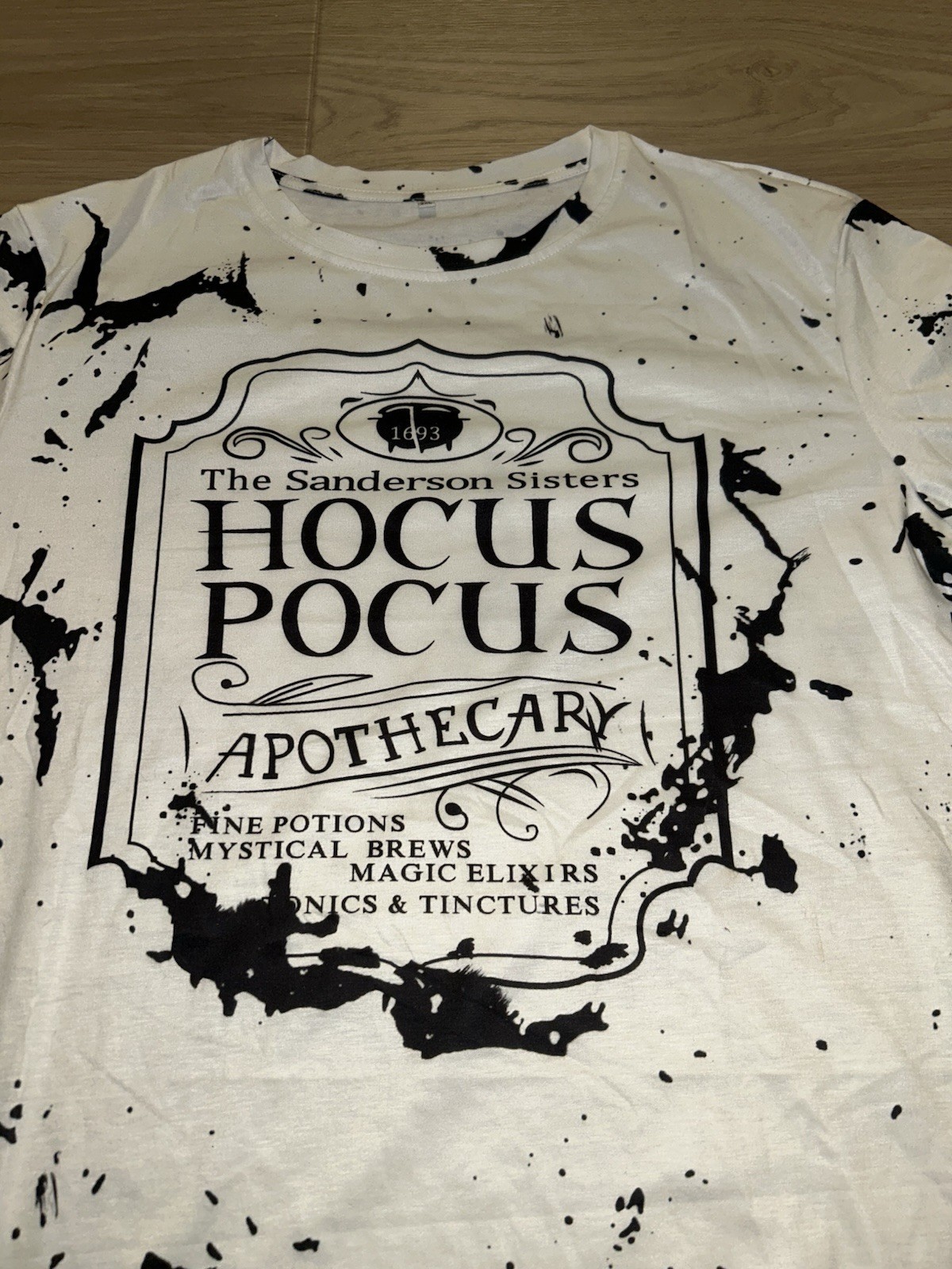 NEW Hocus Pocus Movie 2XL White T-shirt Sanderson Sisters Apothecary gallery