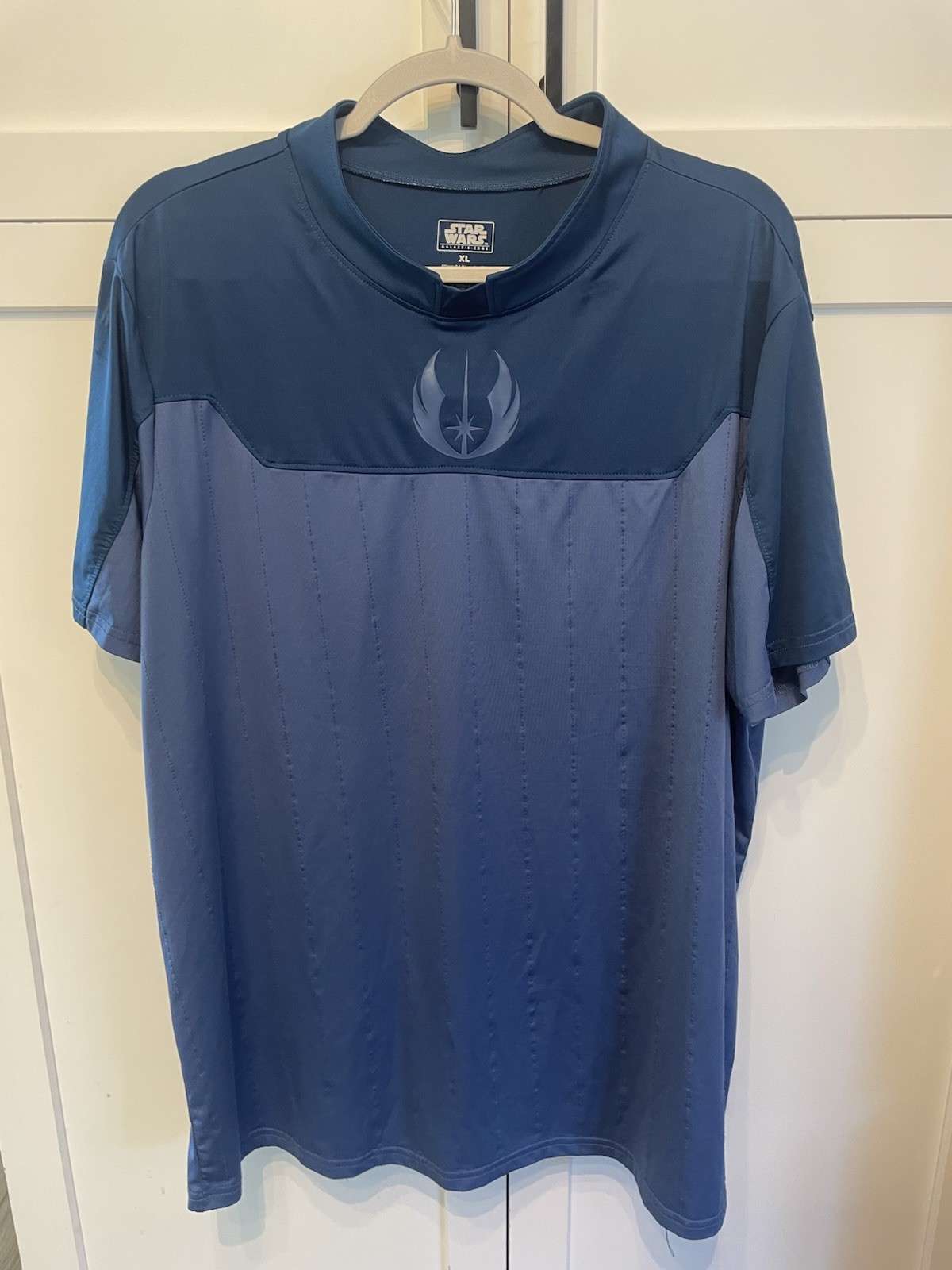 Star Wars Galaxy's Edge Jedi Order Training Shirt XL Blue, Cosplay Stretch gallery
