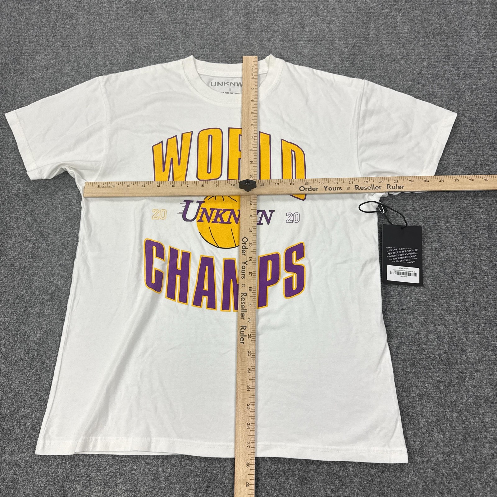 UNKNWN Shirt Mens Small White World Champs 2020 Basketball Graphic Tee Tagless gallery