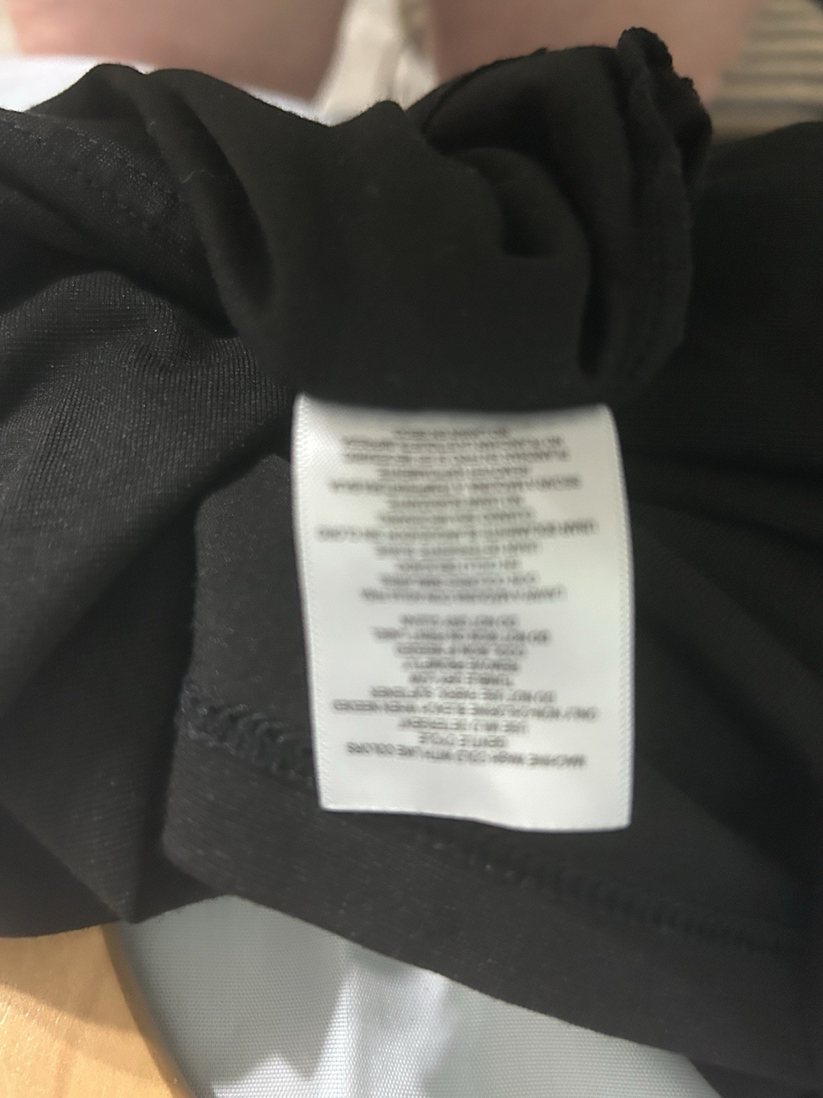 Women's 32 Degree Heat Black Long Sleeve Stretch Tee L Crew neck Poly blend gallery