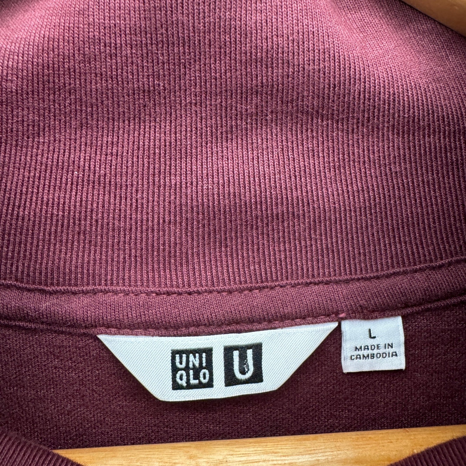 Uniqlo U Mock Neck Long Sleeve Shirt Mens L Burgundy Heavyweight Casual Tee gallery