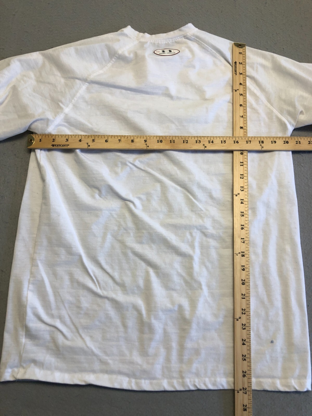 Under Armour T Shirt Mens Medium White Activewear Casual Gym Tee gallery