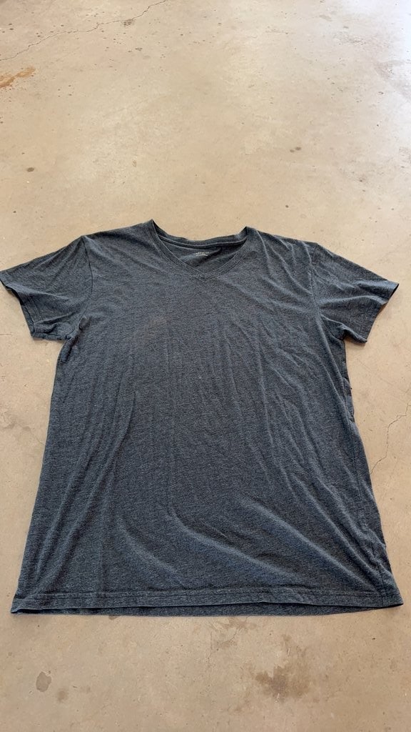 BCG Men’s Gray V-Neck T-Shirt