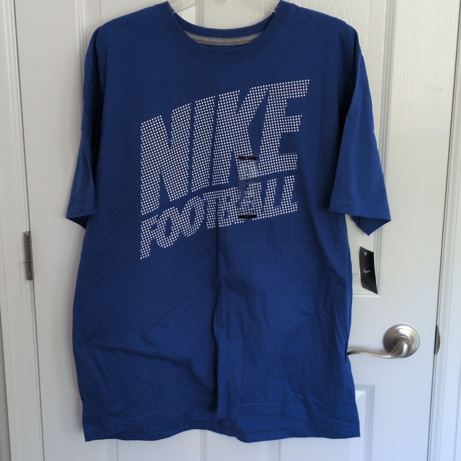 NWT Nike Men’s Blue Football Graphic Logo Cotton Short Sleeve T-Shirt XL