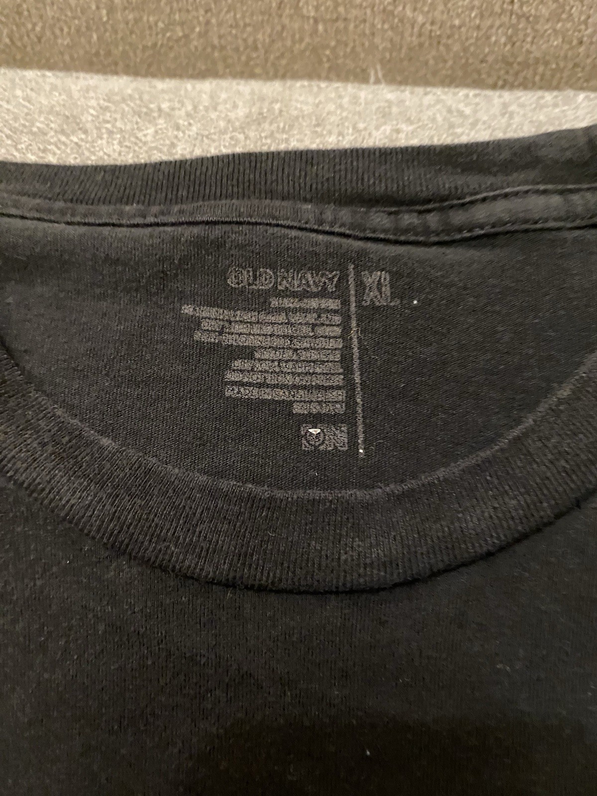 Old Navy Men’s Xl Plain Black T-shirt Short Sleeve Round Neck Cotton Casual Top gallery