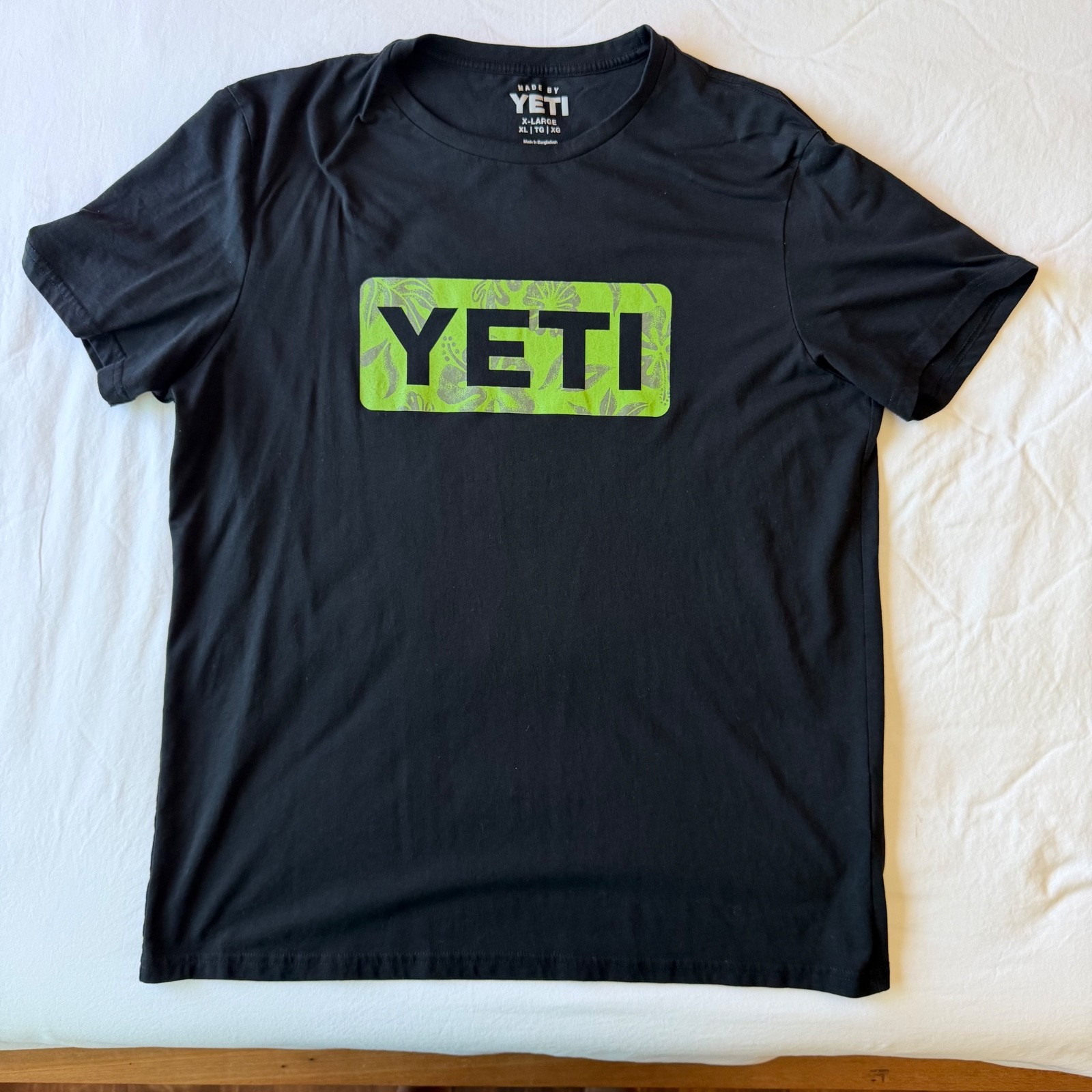 Yeti Logo Badge Mens X-Large T-Shirt Short Sleeve Navy Blue Shirt gallery
