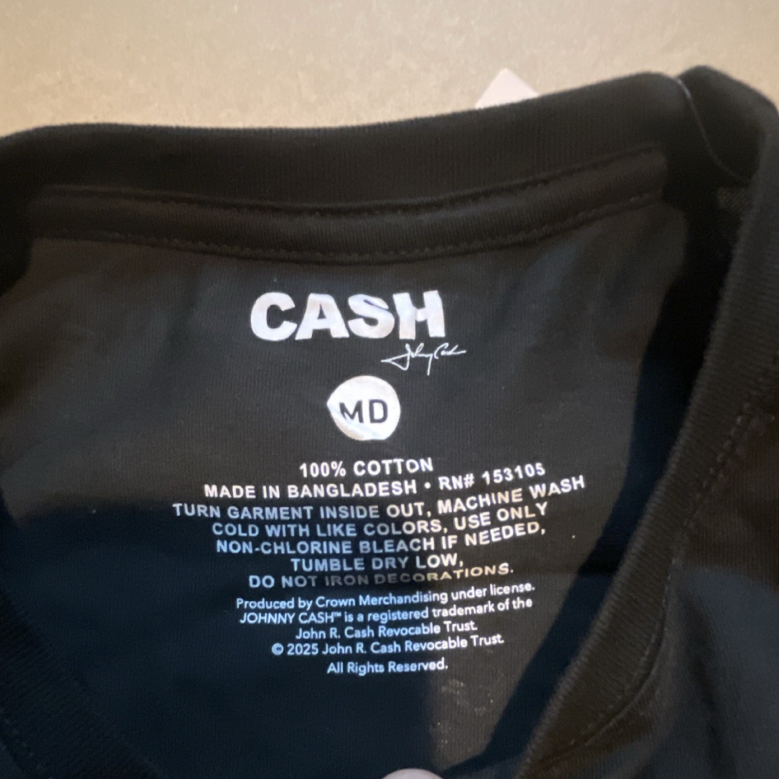 Johnny Cash Ring of Fire Graphic T-Shirt Black Cotton Crew Neck Men's Size M gallery