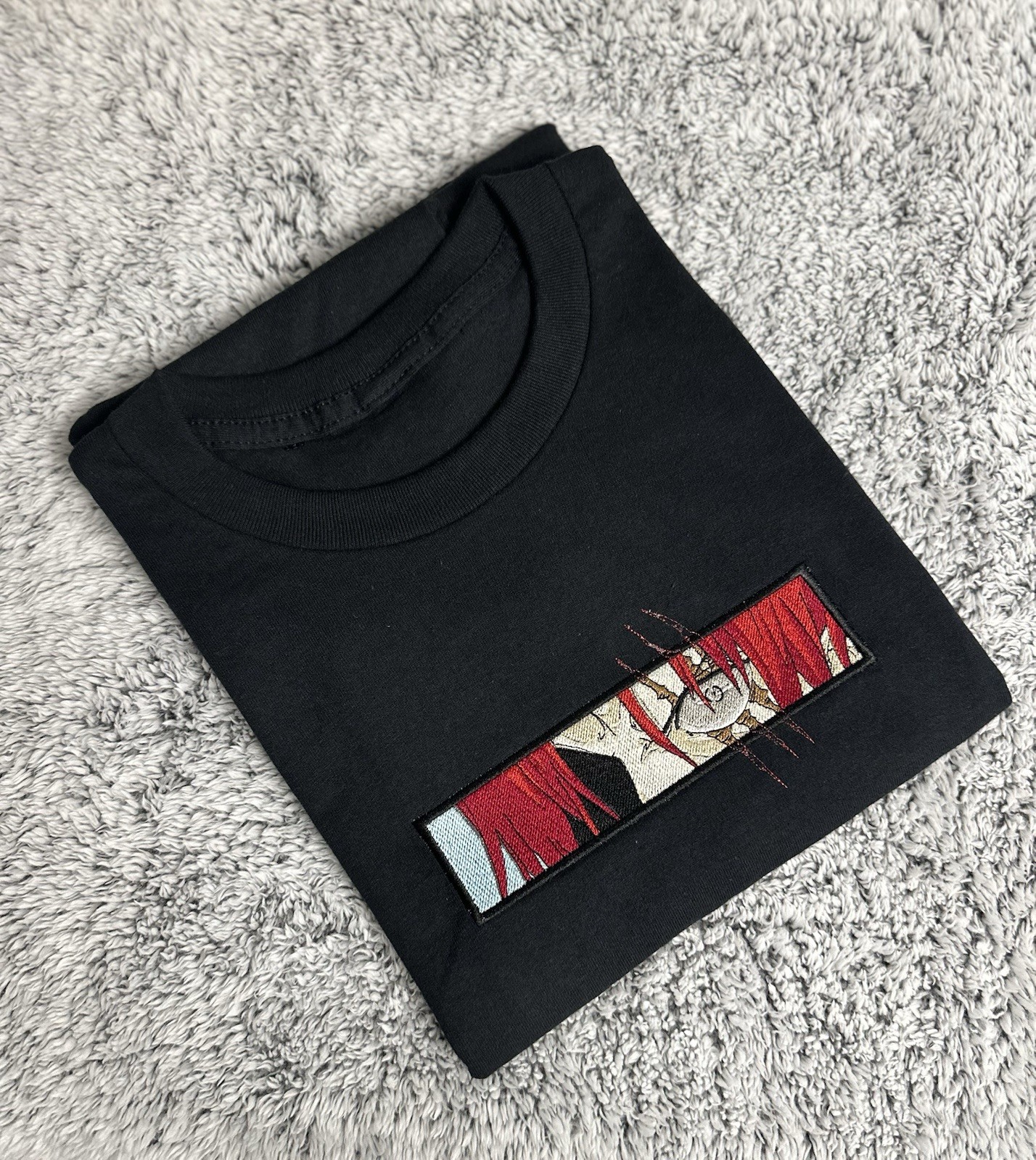 One Piece Shanks Embroidered T-Shirt Size L Anime Manga New with Tags Rare Gift gallery