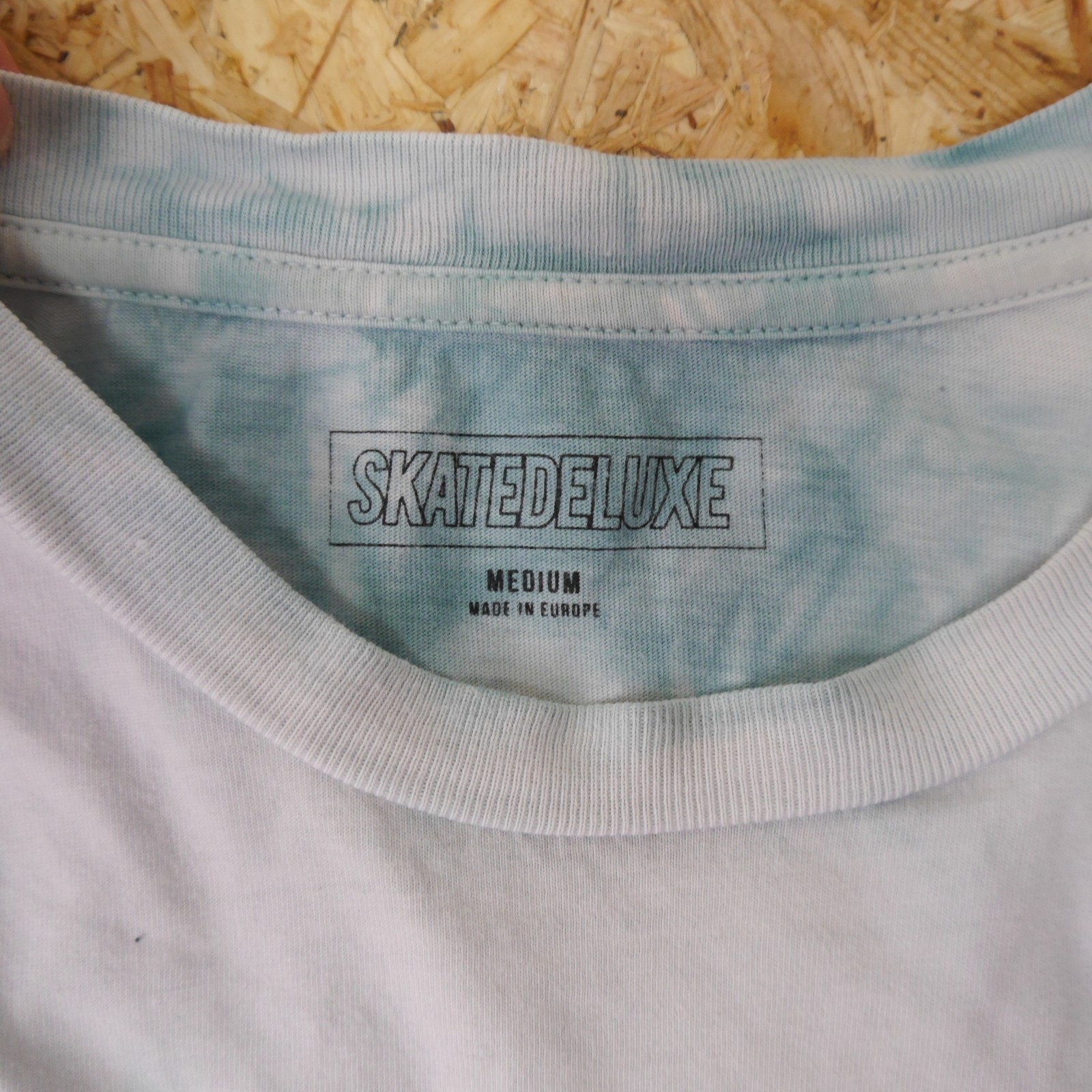 Skatedeluxe Tie Dye T Shirt Mens M White Blue Back Print Skate Tee gallery