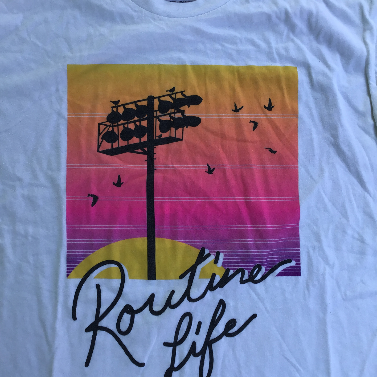 Routine Men Large Short Sleeve Shirt White Baseball Lights Birds gallery