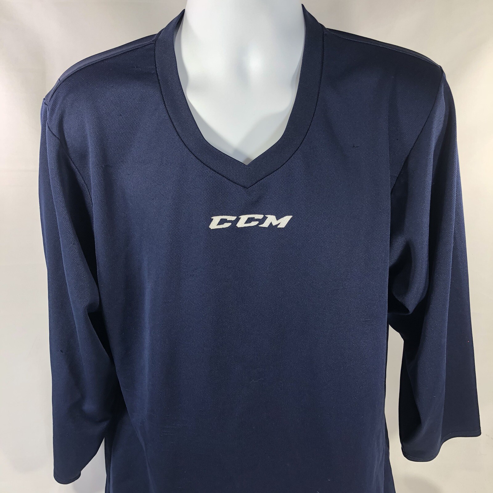 CCM NAVY BLUE V NECK BLANK SIZE SMALL HOCKEY SHIRT WHITE EMBROIDERED LOGO gallery