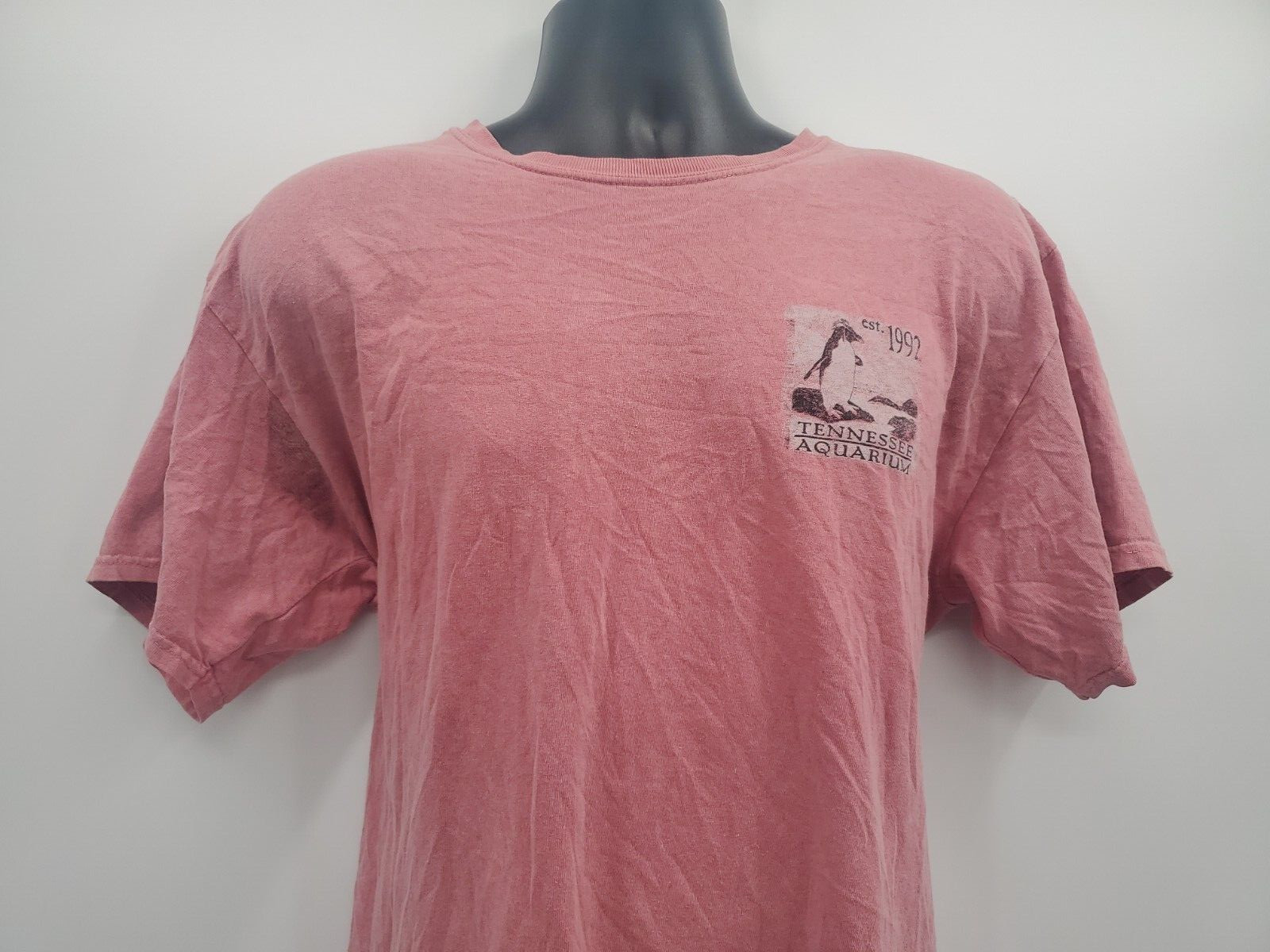 RFBF Men's Pre Shrunk Washed Pink "TENNESSEE AQUARIUM" Shirt Size Large gallery