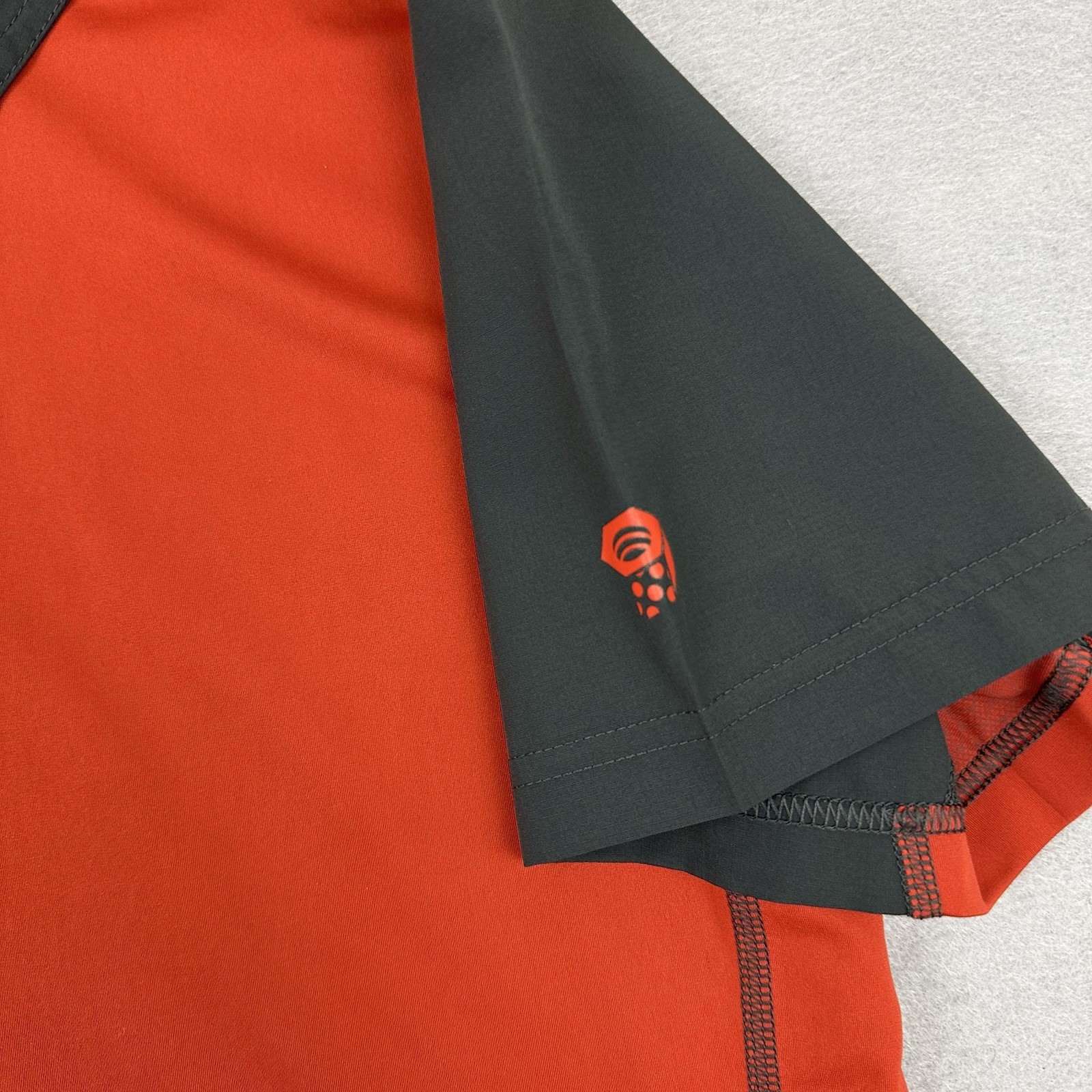 Mountain Hardwear Shirt Men Medium Orange Solid 1/4 Zip Pullover Outdoor M gallery