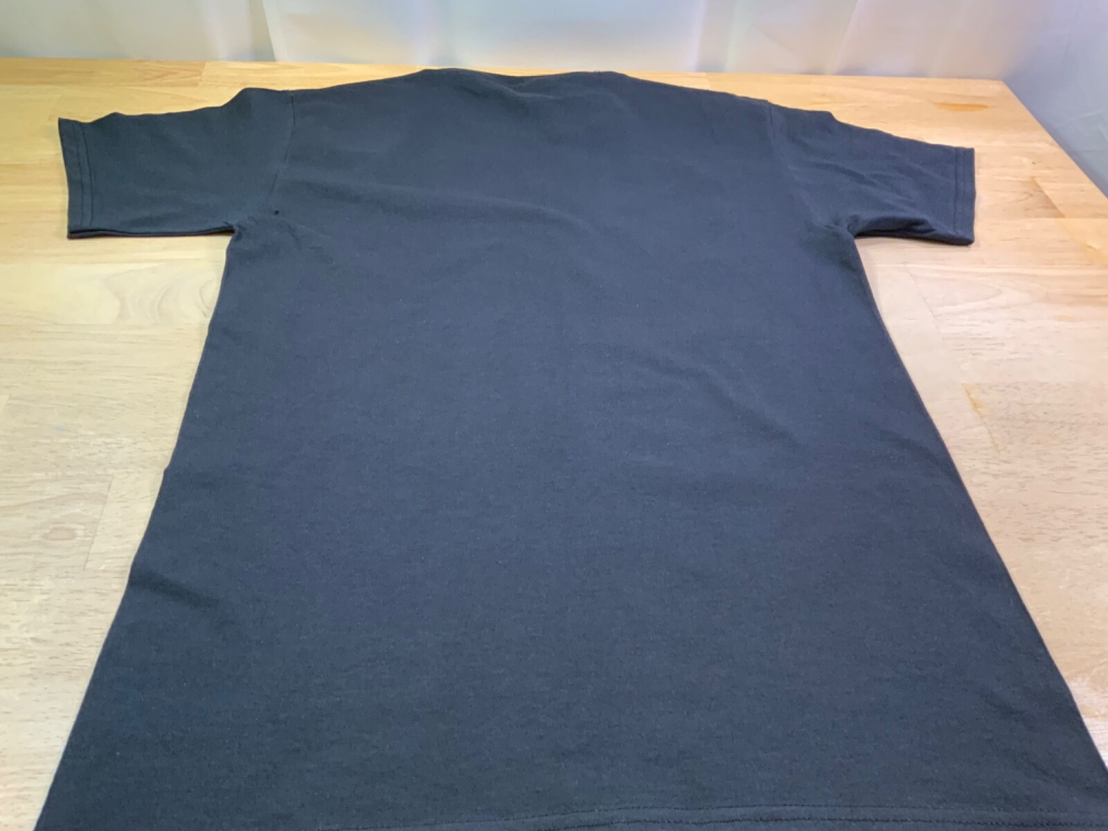 New Men’s Halloween T-Shirt says I’m With Creepy Size S-34/36 GLOWS in the Dark* gallery