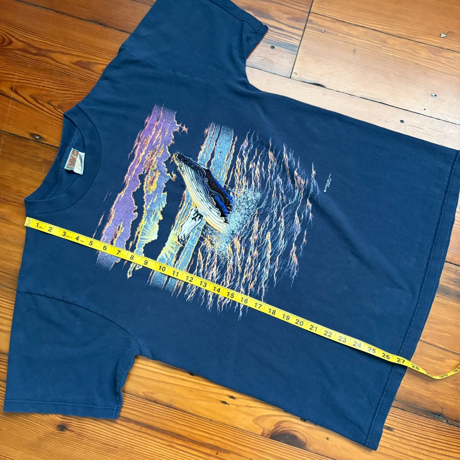 Vintage Whale Nature Art T-Shirt Men's Size L Navy Blue 1990s Embroidered gallery
