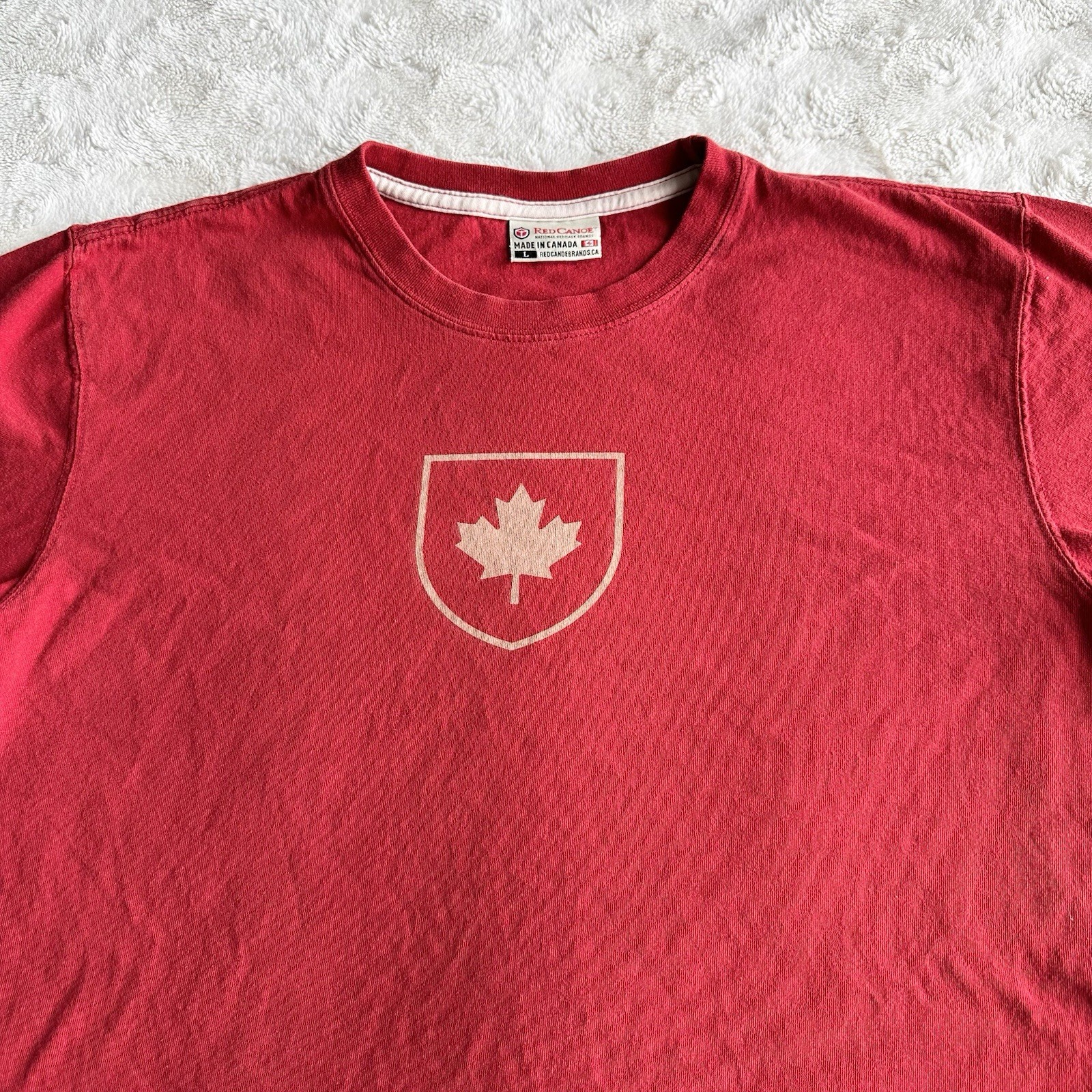 Red Canoe Canada Shirt Tee Mens Large Maple Leaf Canadian Cotton Classic Logo SS gallery