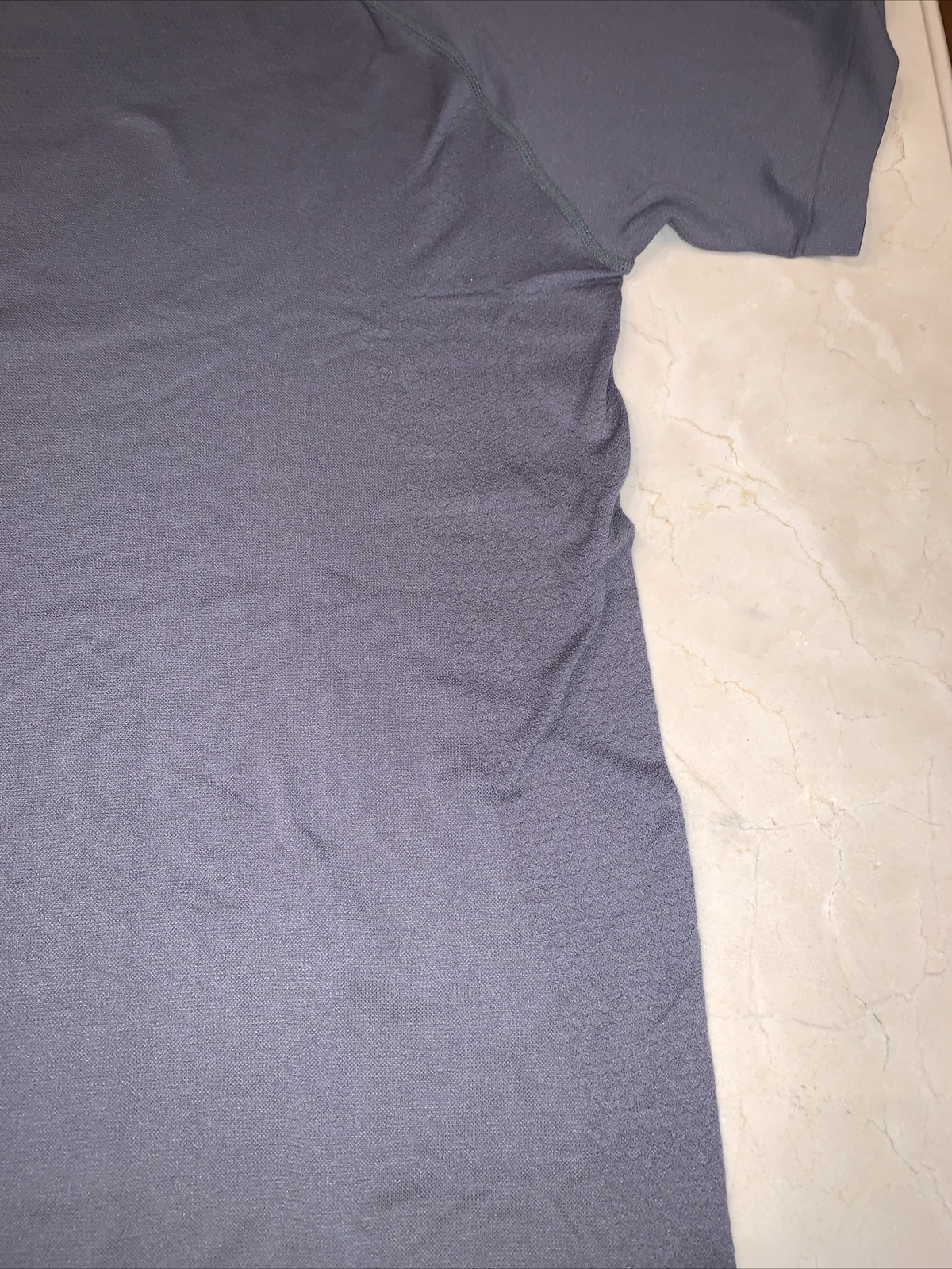 ZELLA MENS MEDIUM GREY SEAMLESS PERFORMANCE T-SHIRT SIZE X-LARGE $49 gallery