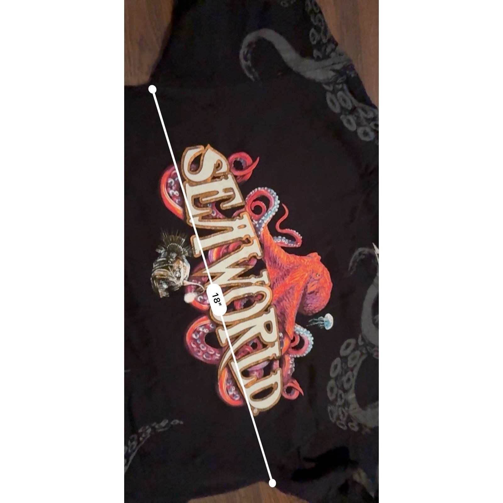 SeaWorld T Shirt Medium Octopus Angler Fish Marine Life Octopus Watermark Sz M gallery