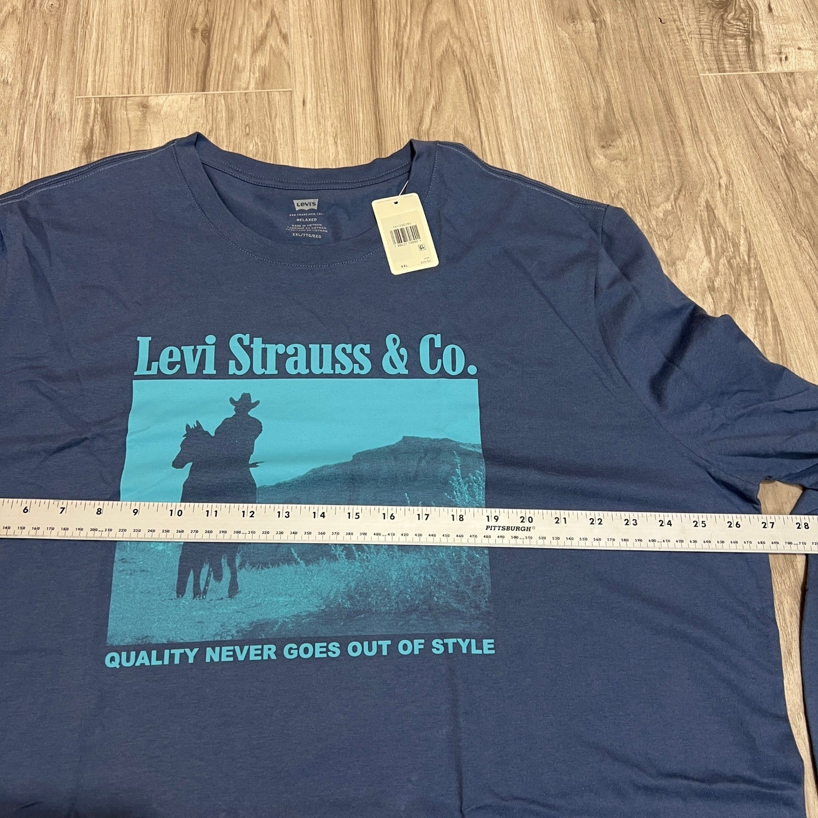 Levi's Men's Size 2XL Long Sleeve Tee Blue Western Graphic Cowboy Mesa Relaxed gallery