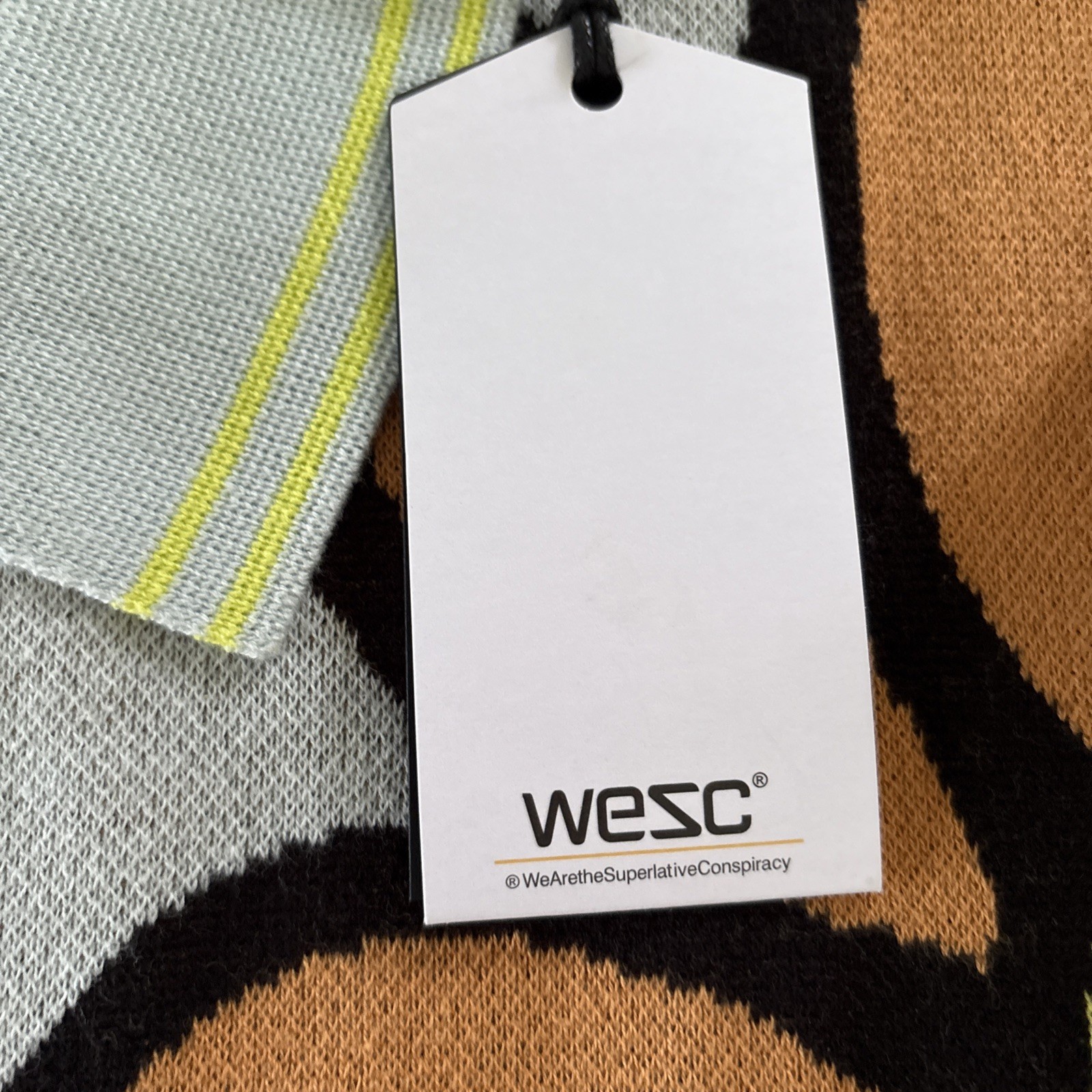 WESC Polo Unisex Mens M Womens L Button Up Shirt Sweater Big Flowers 70s SS Soft gallery