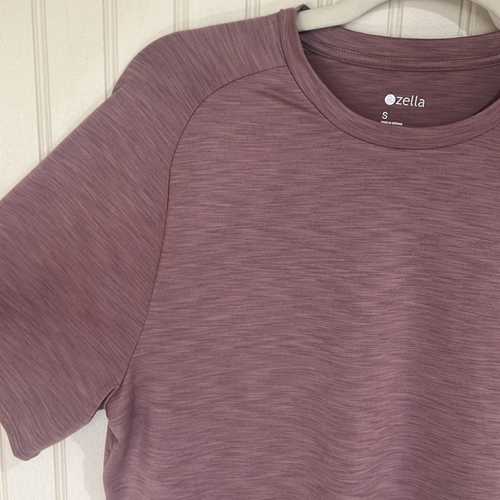 NWT Zella Men's Puple Moon Athletic Shirt Size Small gallery