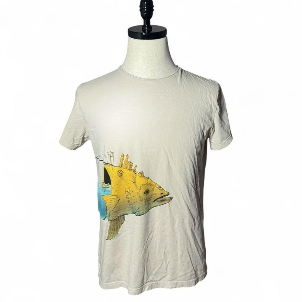 Kaft Mens Graphic T Shirt Size M Yellow Fish Castle Print Short Sleeve Crew Neck gallery